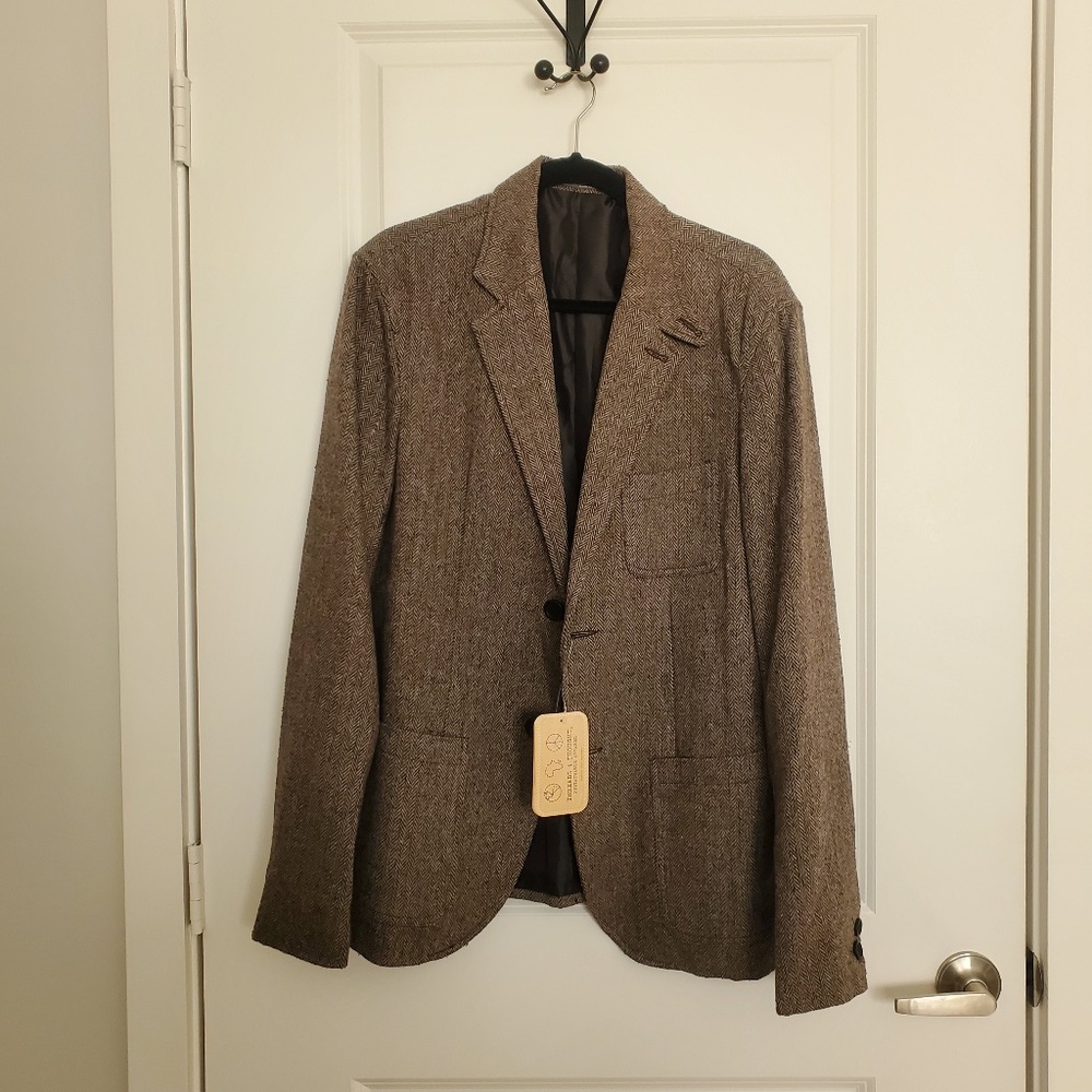 NWT COAT BLAZER SIZE MEDIUM THREADS 4 THOUGHT